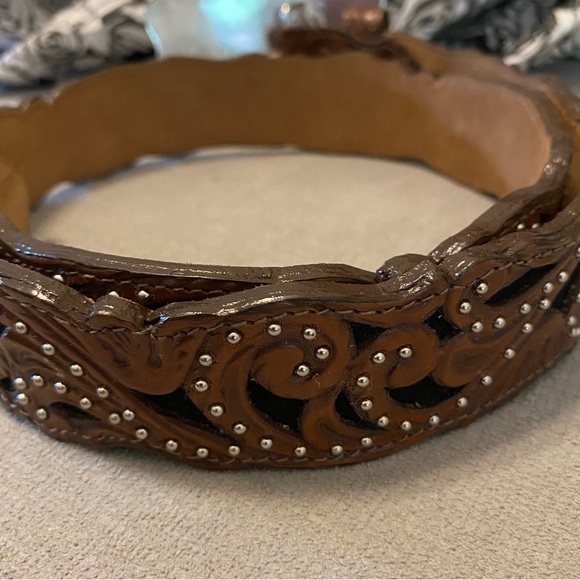 2-599 NWT Leather Western Belt with Rhinestone Trophy Belt Buckle - Picture 5 of 6